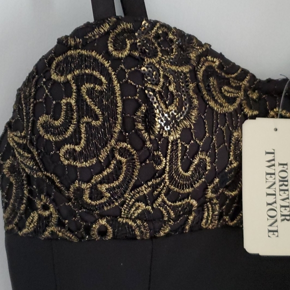 BNWT Forever 21 LBD - Picture 2 of 4